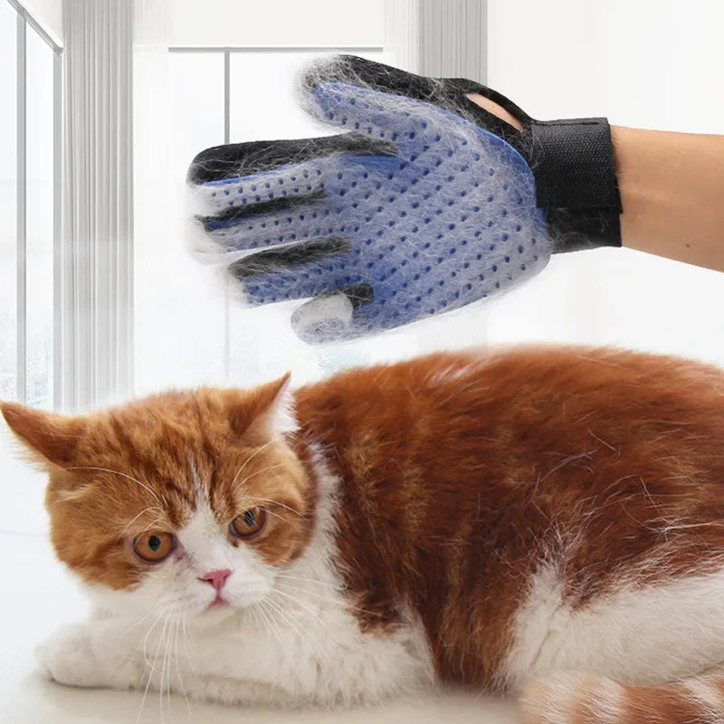 Remarkable Pet Hair Removal Brush Gloves - Little Pretty Paws